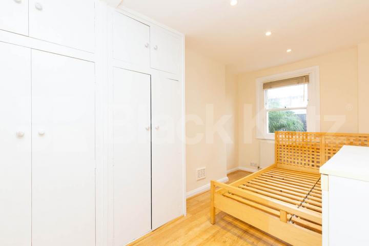 A recently redecorated and cosy one bedroom flat  in De Beauvoir Town Buckingham Road, Dalston